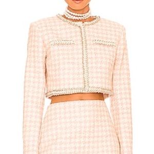 Beautiful 2 piece blazer set from revolve bought for $600 wore 1 timedry cleaned